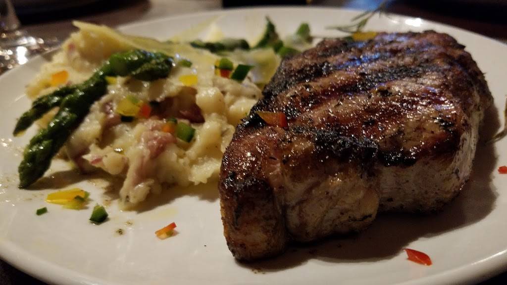 Iron Stag Restaurant & Bar | restaurant | 911 S Main St, Boerne, TX 78006, USA | 8303312099 OR +1 830-331-2099