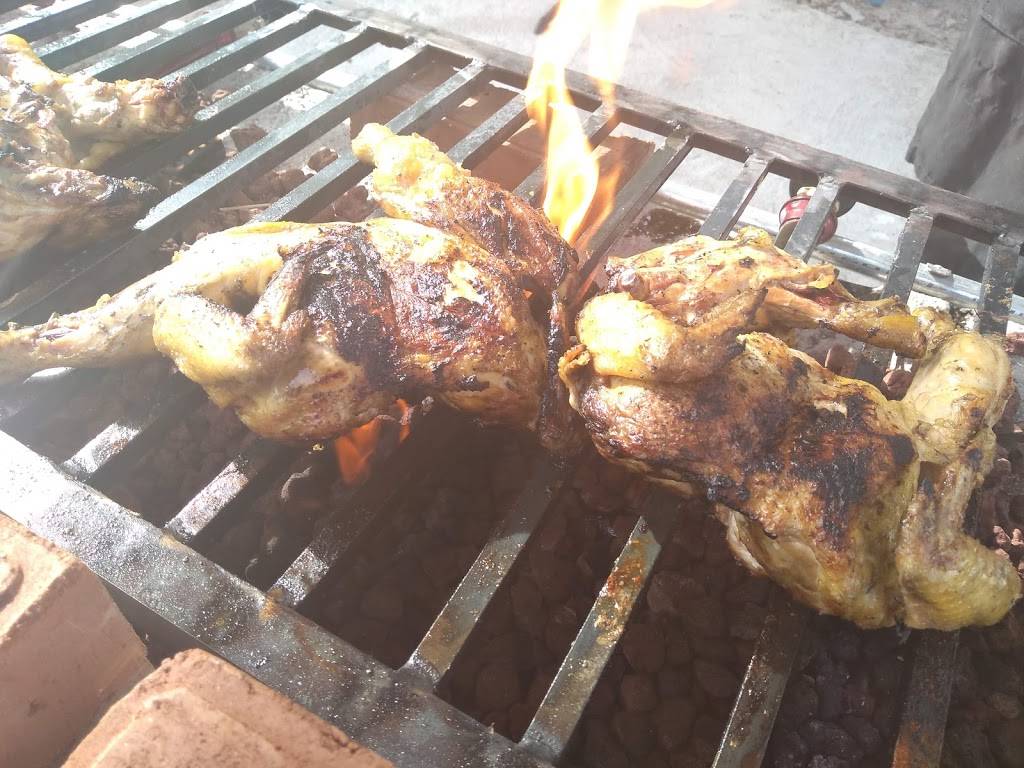 El Pollito Parrillero | restaurant | Prolongación de la Ruiz, Andrés Arreola y, Benito Juárez, 22820 Ensenada, B.C., Mexico | 016462443475 OR +52 646 244 3475