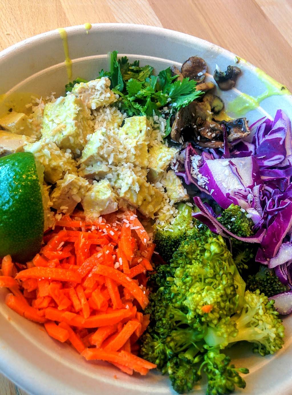 Freshii | restaurant | Suite #F6, 19500 Plummer St, Northridge, CA 91324, USA | 8186789635 OR +1 818-678-9635