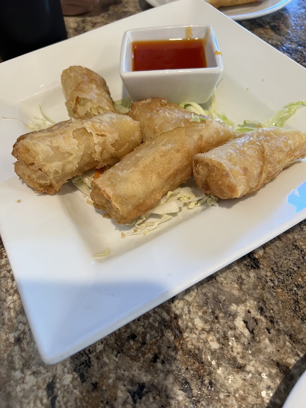 CHEN’S Family Dish | restaurant | 718 S Riverside Ave, Medford, OR 97501, USA | 5418581668 OR +1 541-858-1668