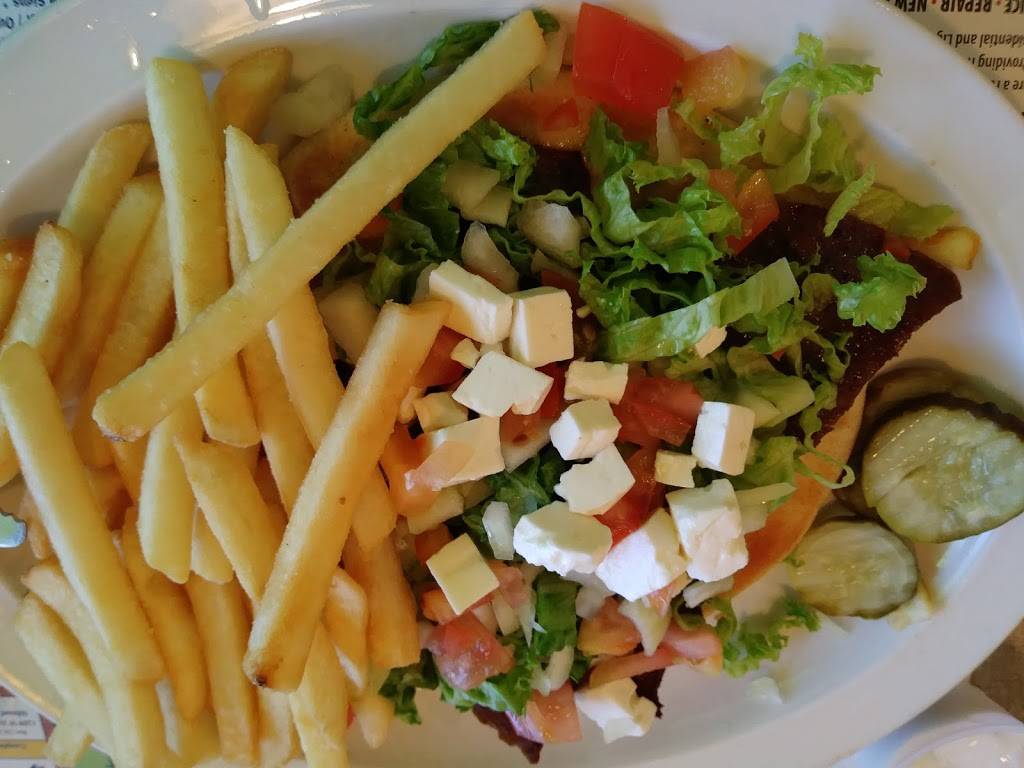 Ripon Family Restaurant | restaurant | 708 W Fond Du Lac St, Ripon, WI 54971, USA | 9207485444 OR +1 920-748-5444