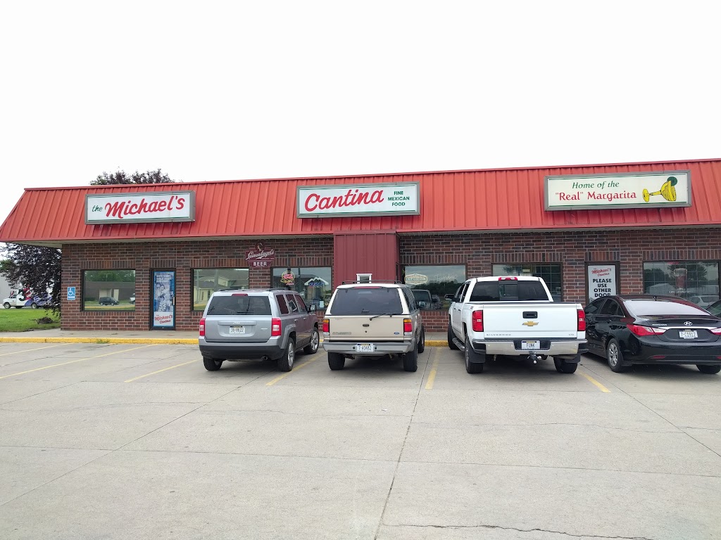 Michaels Cantina | night club | 912 Omaha Ave, Norfolk, NE 68701, USA | 4023716707 OR +1 402-371-6707