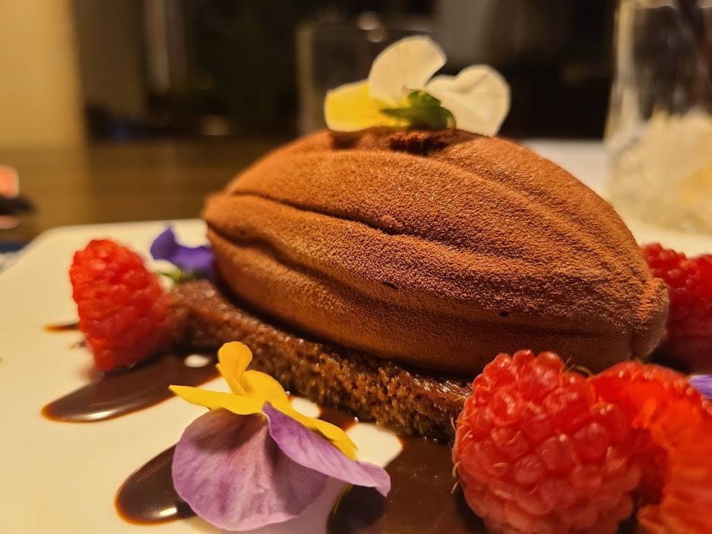 Star Fusion and Bar | restaurant | 538 Broadway E, Seattle, WA 98102, USA | 2062575127 OR +1 206-257-5127