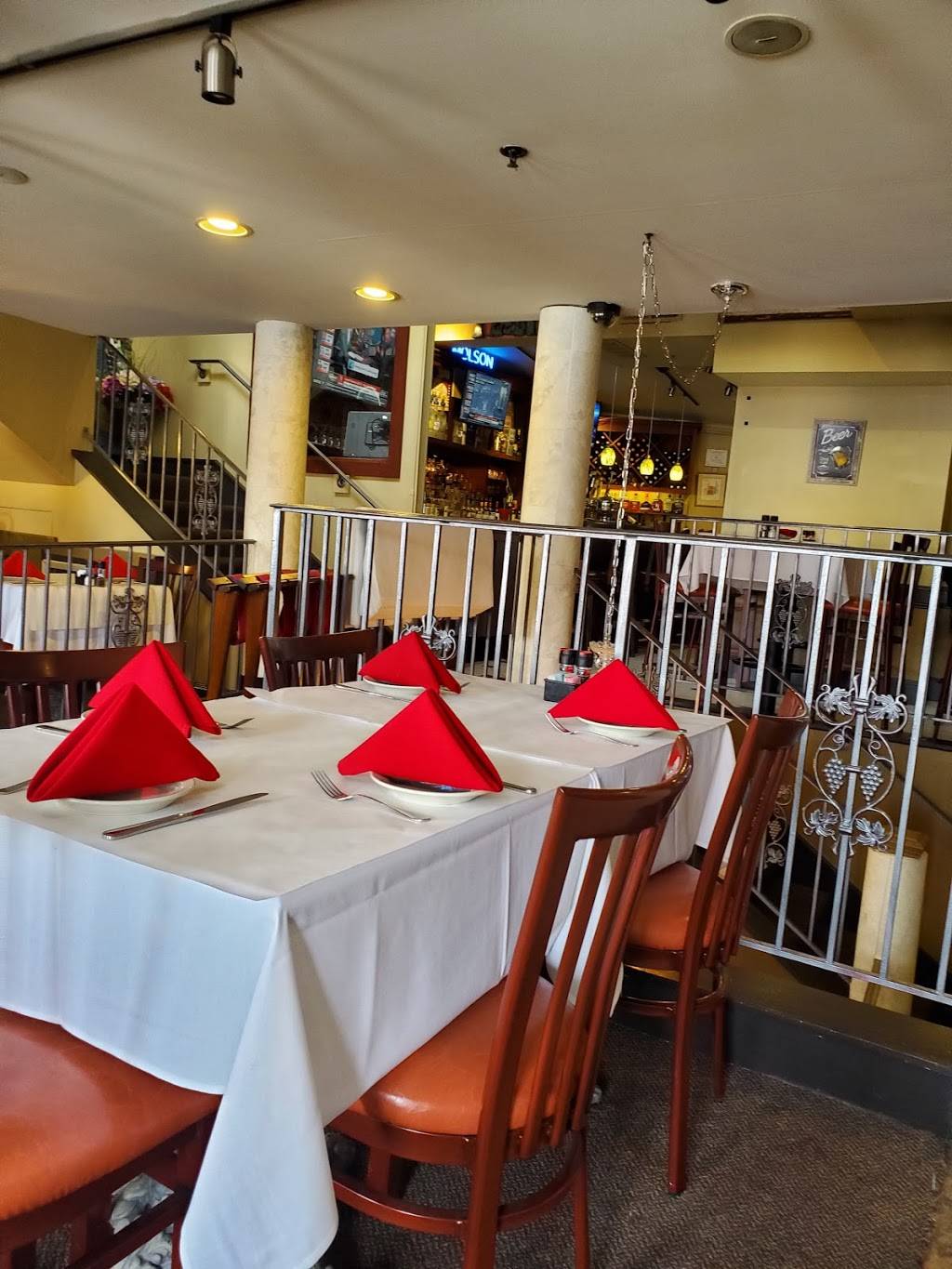 Mangia Italian Grill & Sports Bar | restaurant | 81 Main St, Annapolis, MD 21401, USA | 4102681350 OR +1 410-268-1350