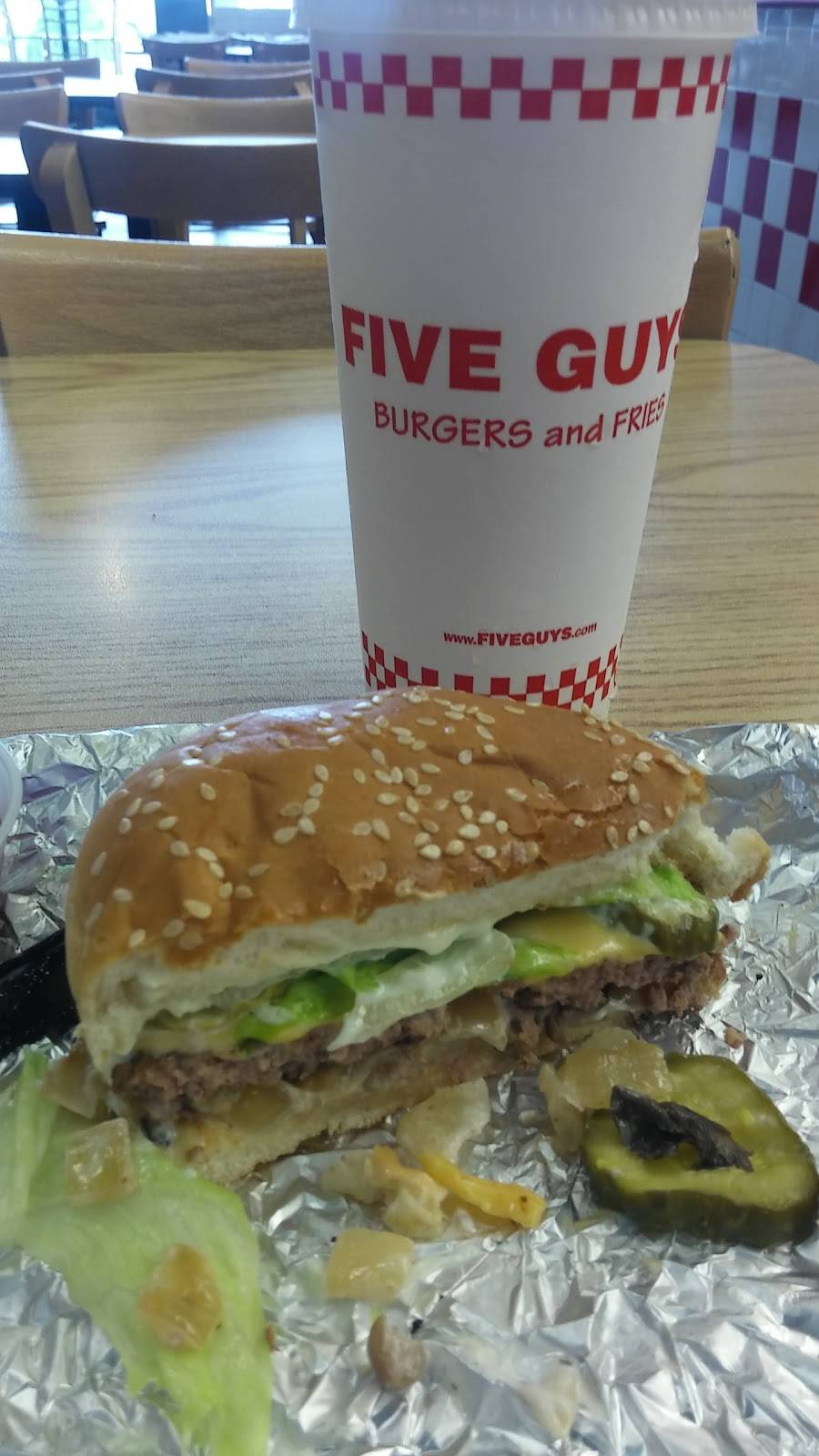 Five Guys | meal takeaway | 2743 Edmondson Rd, Cincinnati, OH 45209, USA | 5133515274 OR +1 513-351-5274
