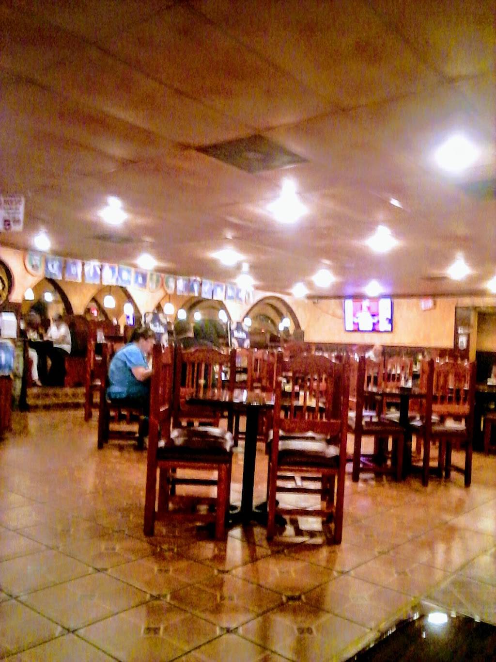 Rancho Nuevo | restaurant | 915 N Royal Ave, Front Royal, VA 22630, USA | 5405513576 OR +1 540-551-3576