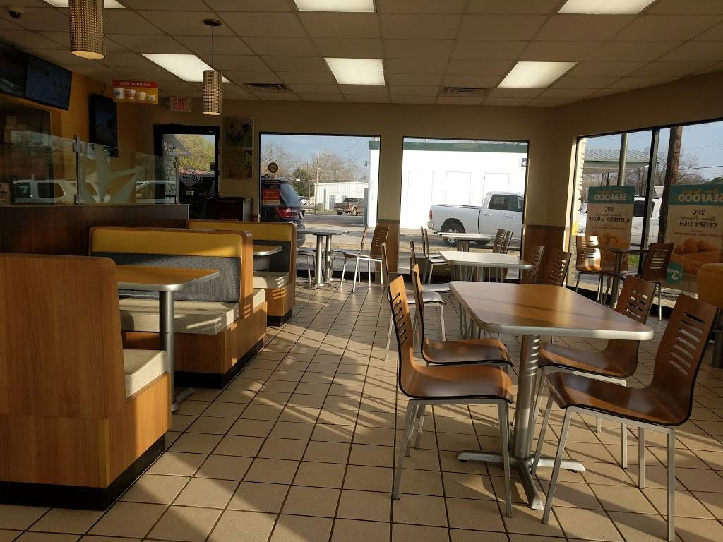 Churchs Chicken | restaurant | 614 E Main St, Fredericksburg, TX 78624, USA | 8309977333 OR +1 830-997-7333