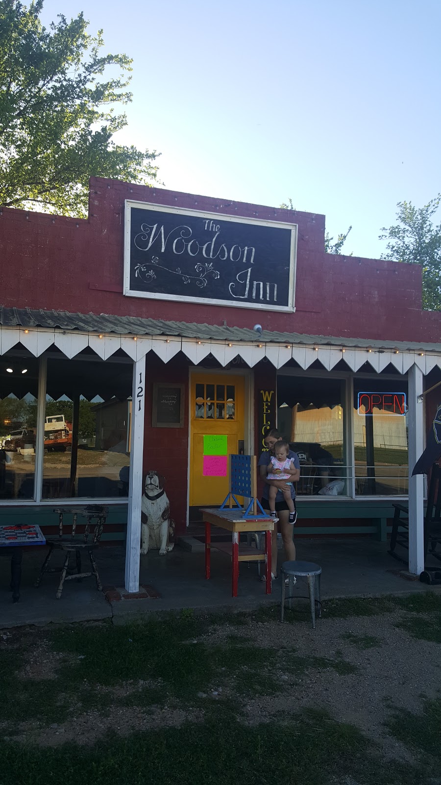 Woodson Inn | restaurant | 121 US-183 Hwy, Woodson, TX 76491, USA | 9403456599 OR +1 940-345-6599