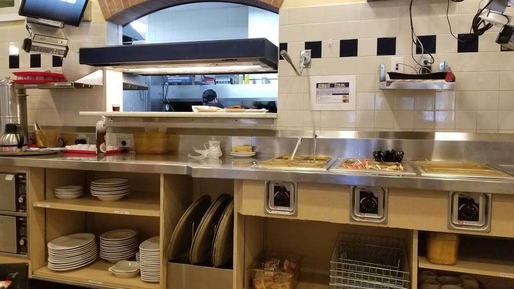 Bob Evans | restaurant | 4985 E Silver Springs Blvd, Ocala, FL 34470, USA | 3524380230 OR +1 352-438-0230