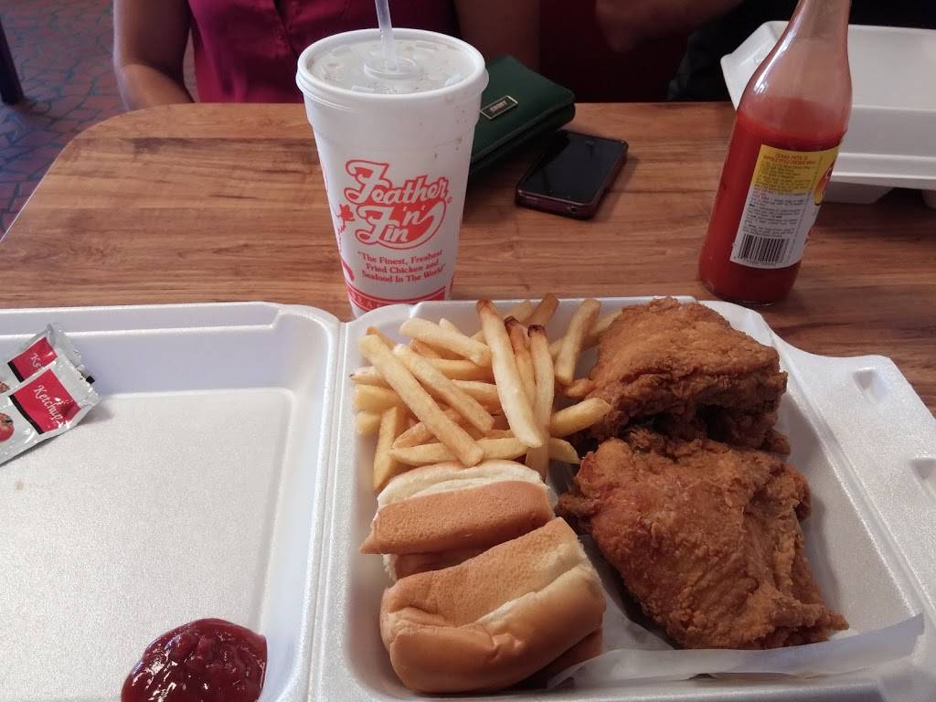 Feather n Fin | restaurant | 3601 Tidewater Dr, Norfolk, VA 23509, USA | 7576220099 OR +1 757-622-0099