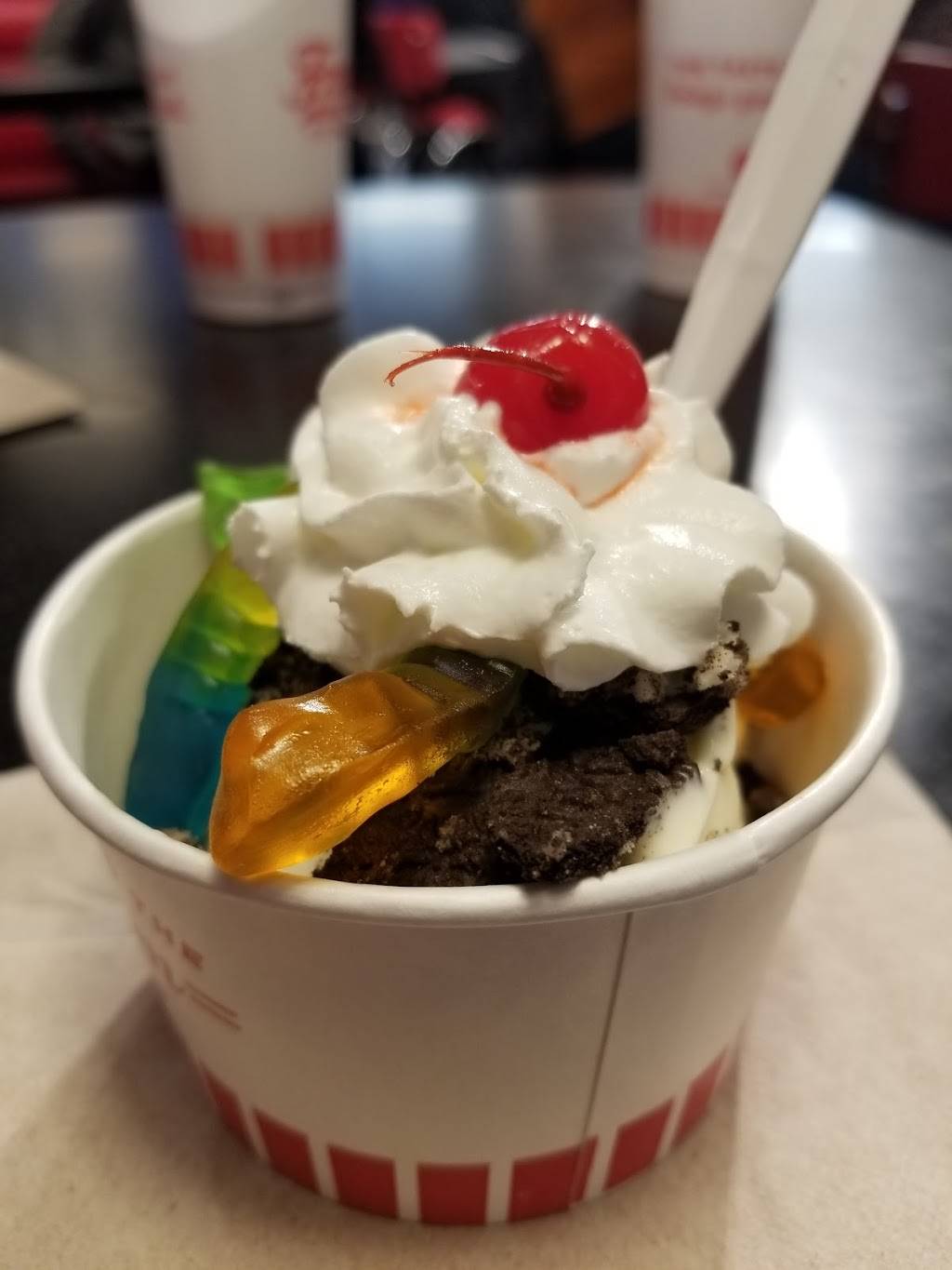 Freddys Frozen Custard & Steakburgers | restaurant | 916 W Kimberly Rd, Davenport, IA 52806, USA | 5633453000 OR +1 563-345-3000