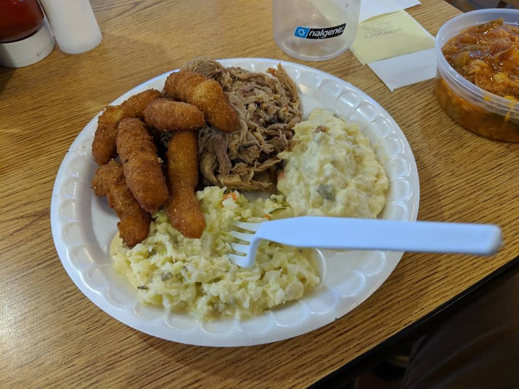 Smithfields Chicken N Bar-B-Q | restaurant | 1169 Eastern Ave, Nashville, NC 27856, USA | 2524590092 OR +1 252-459-0092