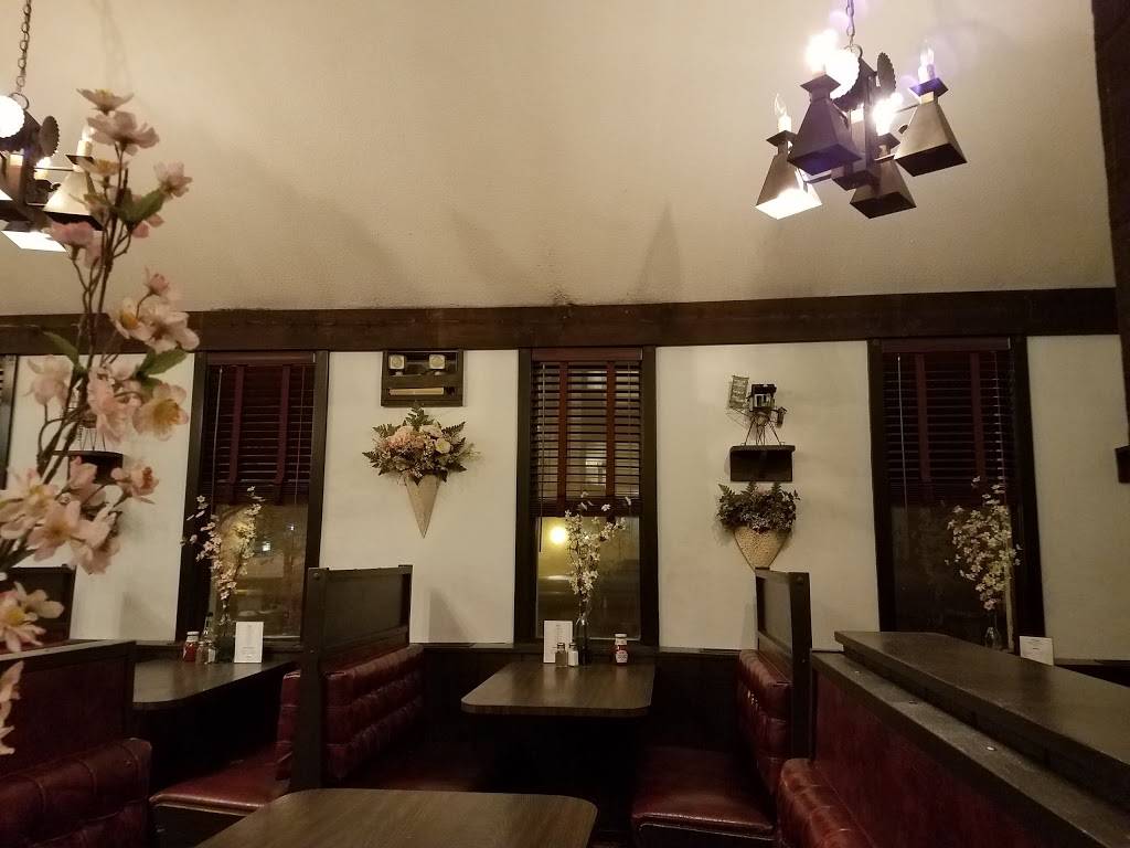 Turks Seafood Restaurant | meal takeaway | 425 Captain Thomas Blvd, West Haven, CT 06516, USA | 2039334552 OR +1 203-933-4552