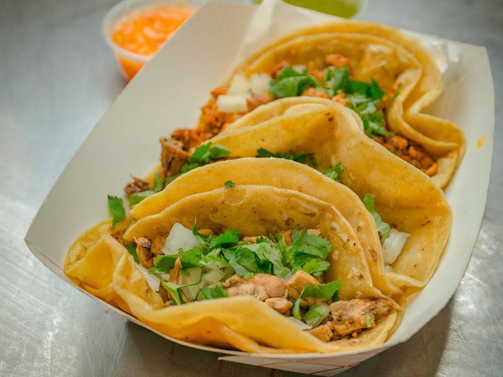 Aztec Daves Food Truck | restaurant | 3641 S 54th Ave, Cicero, IL 60804, USA | 7087177522 OR +1 708-717-7522