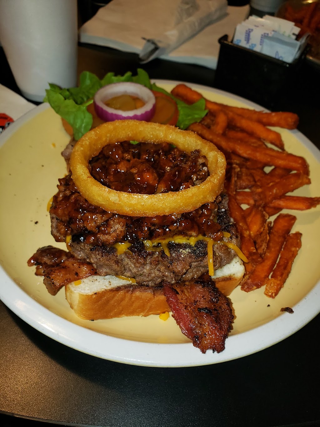 BWs Grill | restaurant | 27 Azalea Dr, Crawfordville, FL 32327, USA | 8507456257 OR +1 850-745-6257