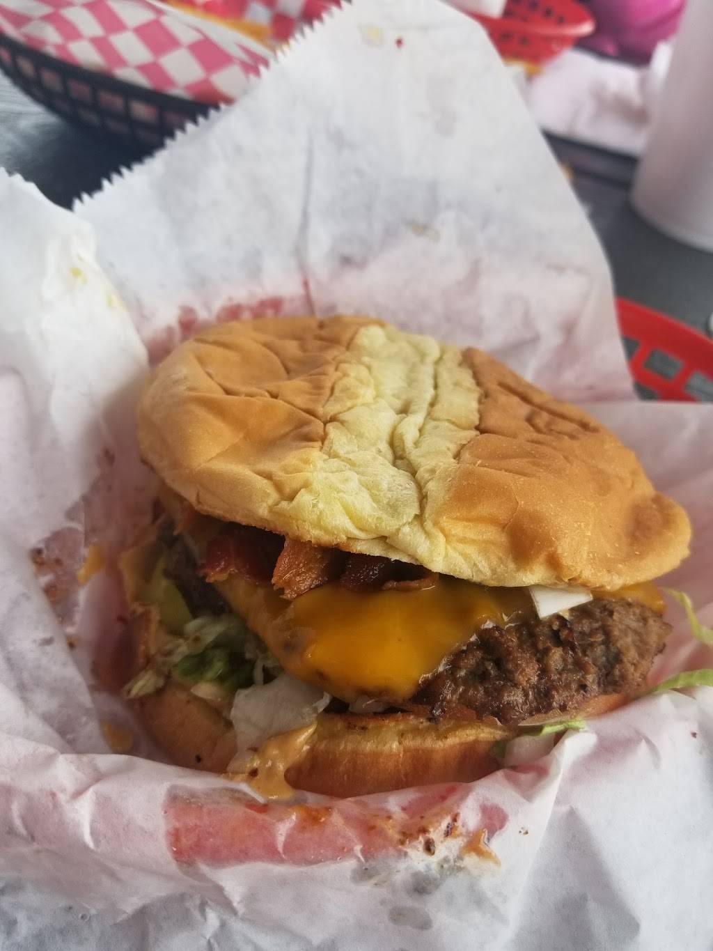 Burger Inn | restaurant | 1819 N Harbor City Blvd, Melbourne, FL 32935, USA | 3212542211 OR +1 321-254-2211