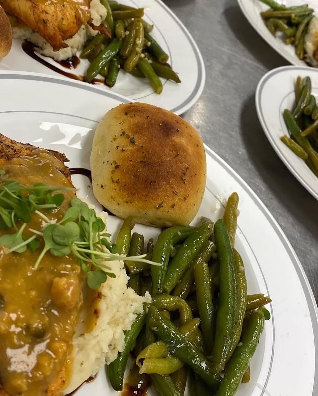 Heelz Kitchen Cafe | restaurant | 2240 Justin Rd, Highland Village, TX 75077, USA | 2142295943 OR +1 214-229-5943