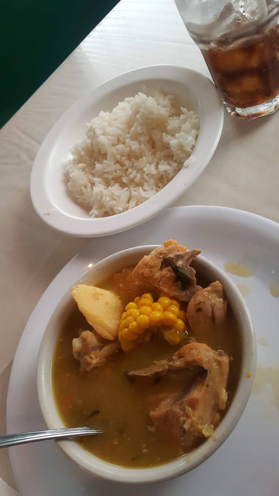 Fiesta Cafe and Bar | cafe | 4640 3rd Ave, Bronx, NY 10458, USA | 7187332211 OR +1 718-733-2211