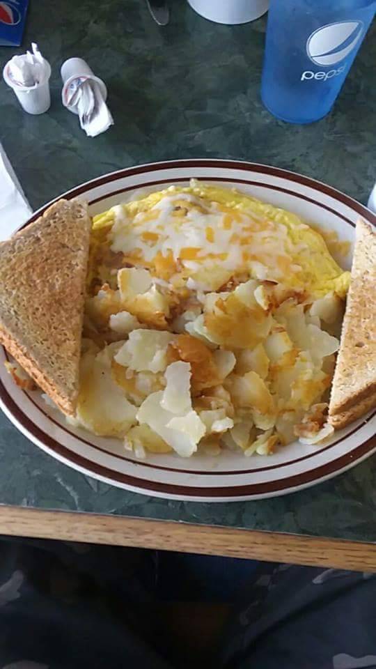 All Seasons Family Restaurant | restaurant | 510 E Rhine St, Elkhart Lake, WI 53020, USA | 9208762839 OR +1 920-876-2839