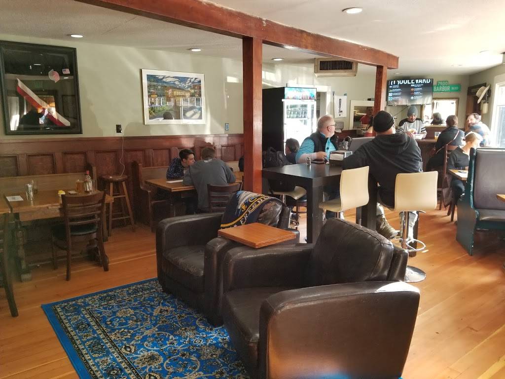Boulevard Taphouse | restaurant | 7958 SW Barbur Blvd, Portland, OR 97219, USA | 5032459954 OR +1 503-245-9954