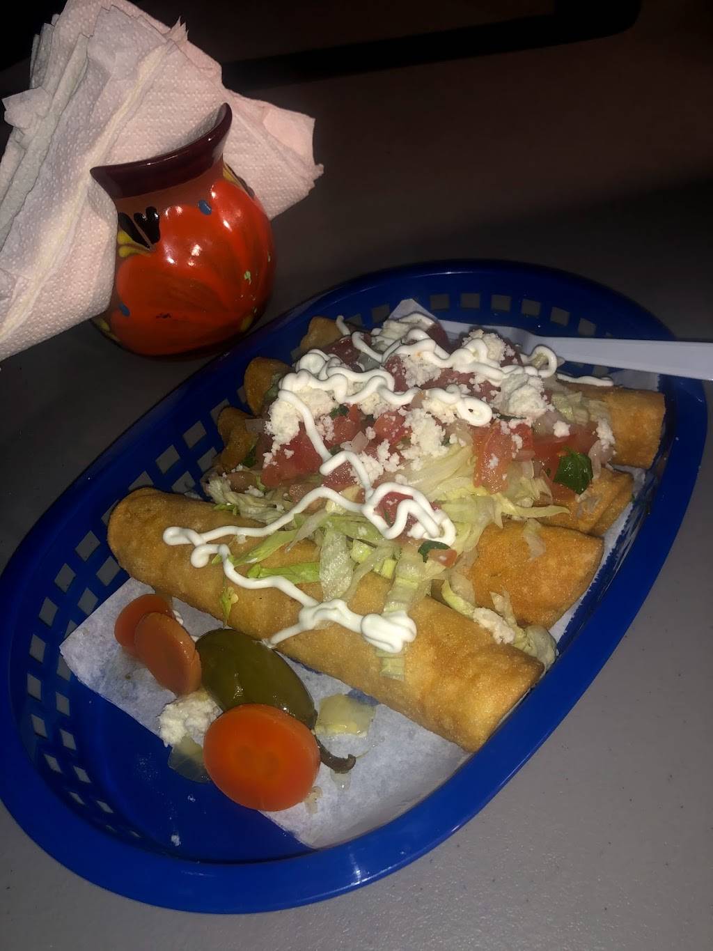 Un Mundo De Sabor | restaurant | 6739 S Congress Ave, Austin, TX 78745, USA | 7372066861 OR +1 737-206-6861