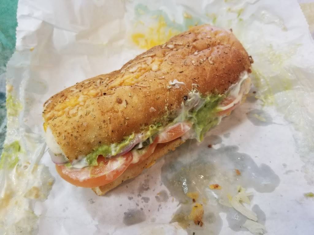 Subway | restaurant | 11725, boul de Pierrefonds, Pierrefonds, QC H9A 1A1, Canada | 5146847907 OR +1 514-684-7907