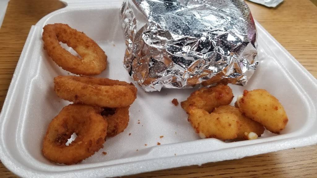 Cook Out | restaurant | 2135 Cumberland Ave, Knoxville, TN 37916, USA | 8655252662 OR +1 865-525-2662