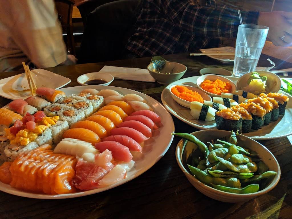 Sushi Village | restaurant | 700 90 Broadway, Westwood, NJ 07675, USA | 2016668800 OR +1 201-666-8800