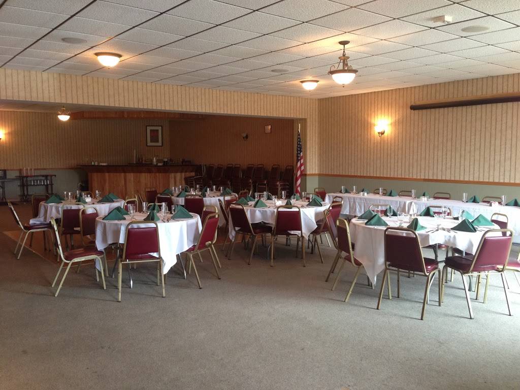 Charlmont Restaurant and Pub | restaurant | 116 VT-15 west, Morristown, VT 05661, USA | 8028884242 OR +1 802-888-4242