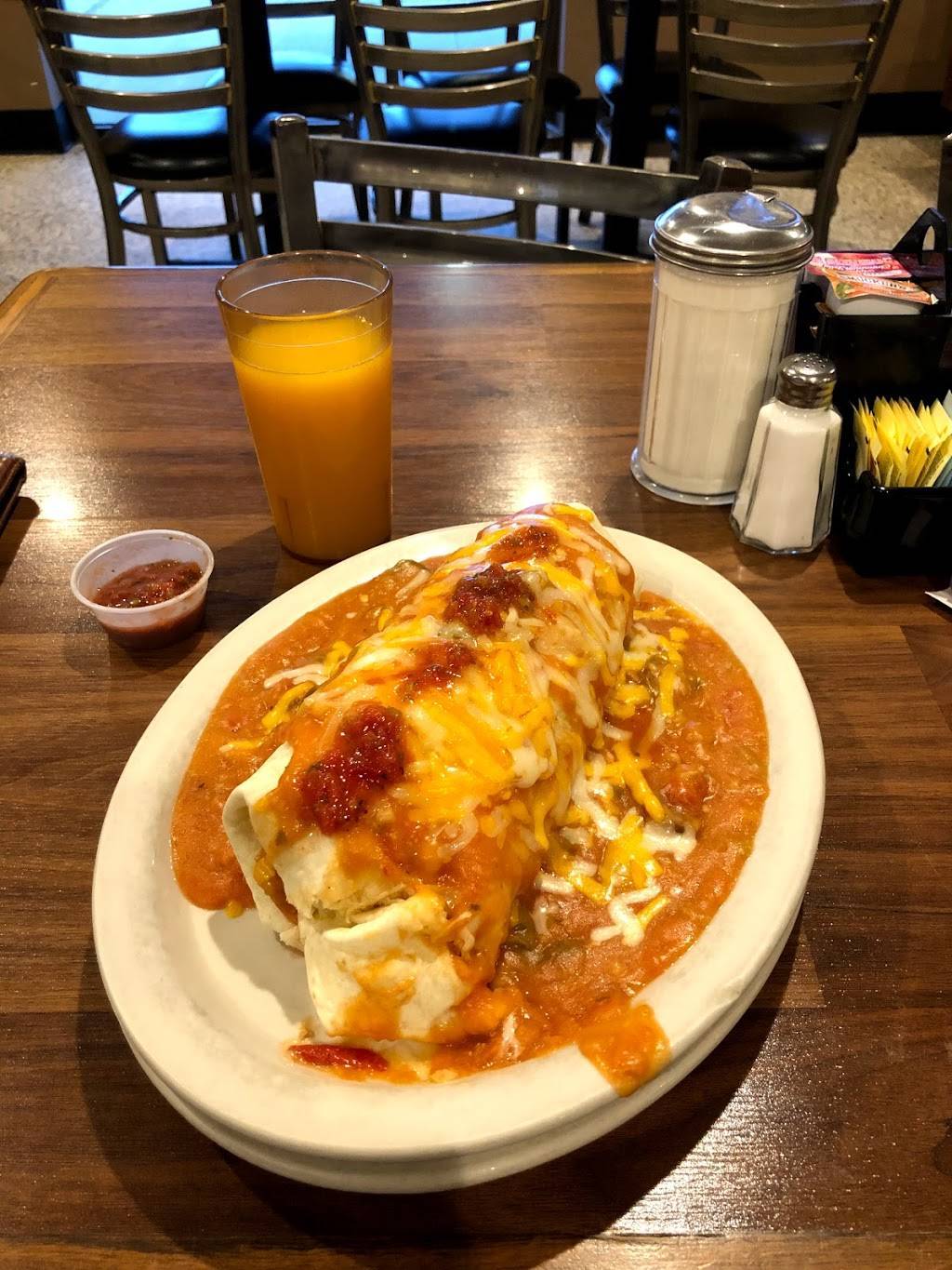 Charlies Restaurant | restaurant | 200 Manchester Ave, Newton, KS 67114, USA | 3162830790 OR +1 316-283-0790