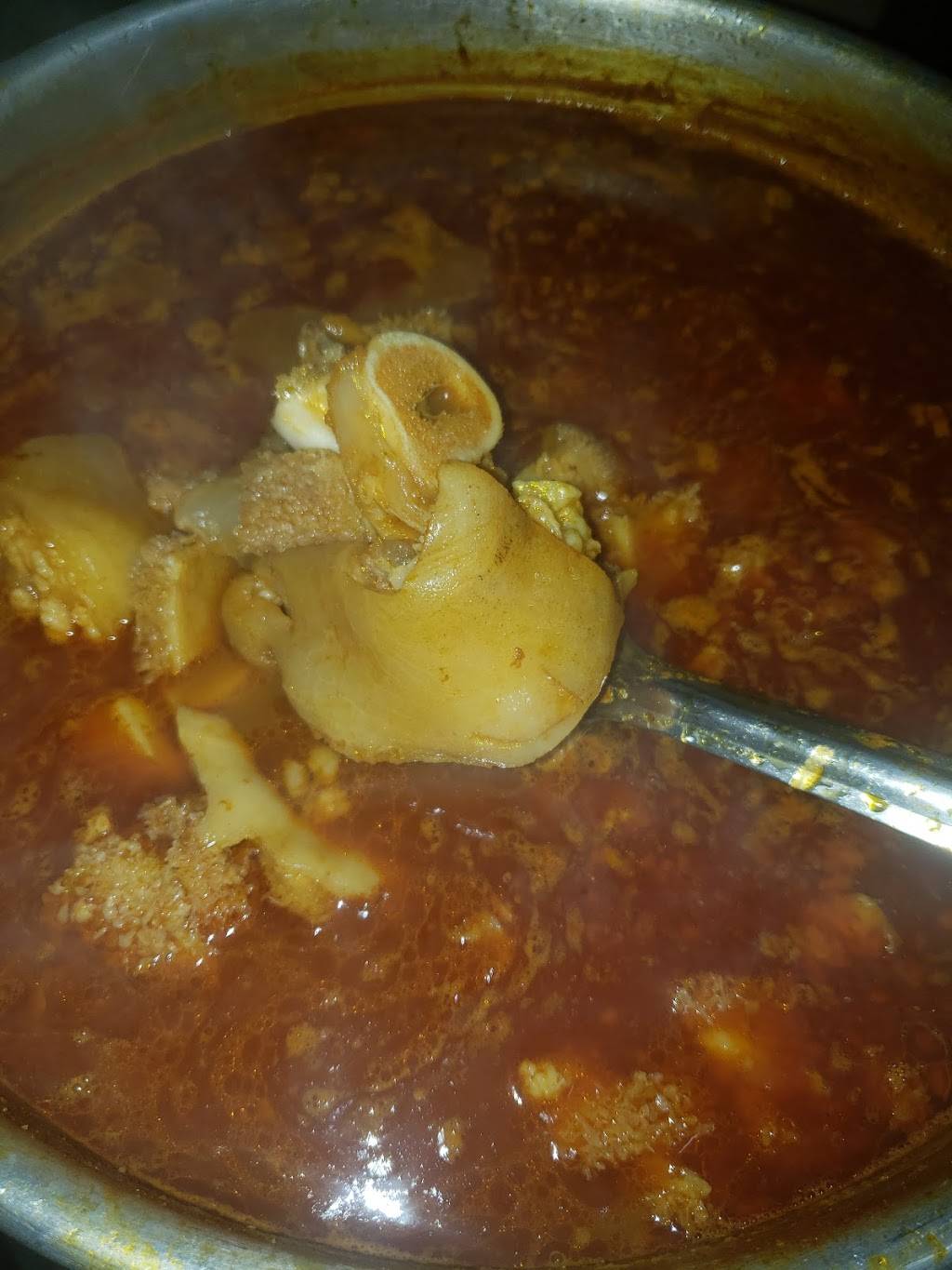 Birria la chingona | restaurant | 7515 S Central Ave, Los Angeles, CA 90001, USA | 5627813537 OR +1 562-781-3537