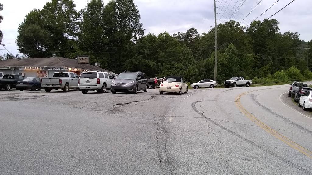 Lake Burton Cafe - The Last of the Dives | restaurant | 72 Jones Branch Rd, Clayton, GA 30525, USA | 7067826184 OR +1 706-782-6184