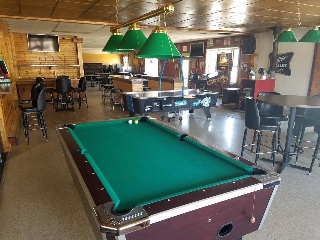 Bottoms Up Sports Bar & Grill | restaurant | 5165 N North Main St, Winter, WI 54896, USA | 7152662029 OR +1 715-266-2029