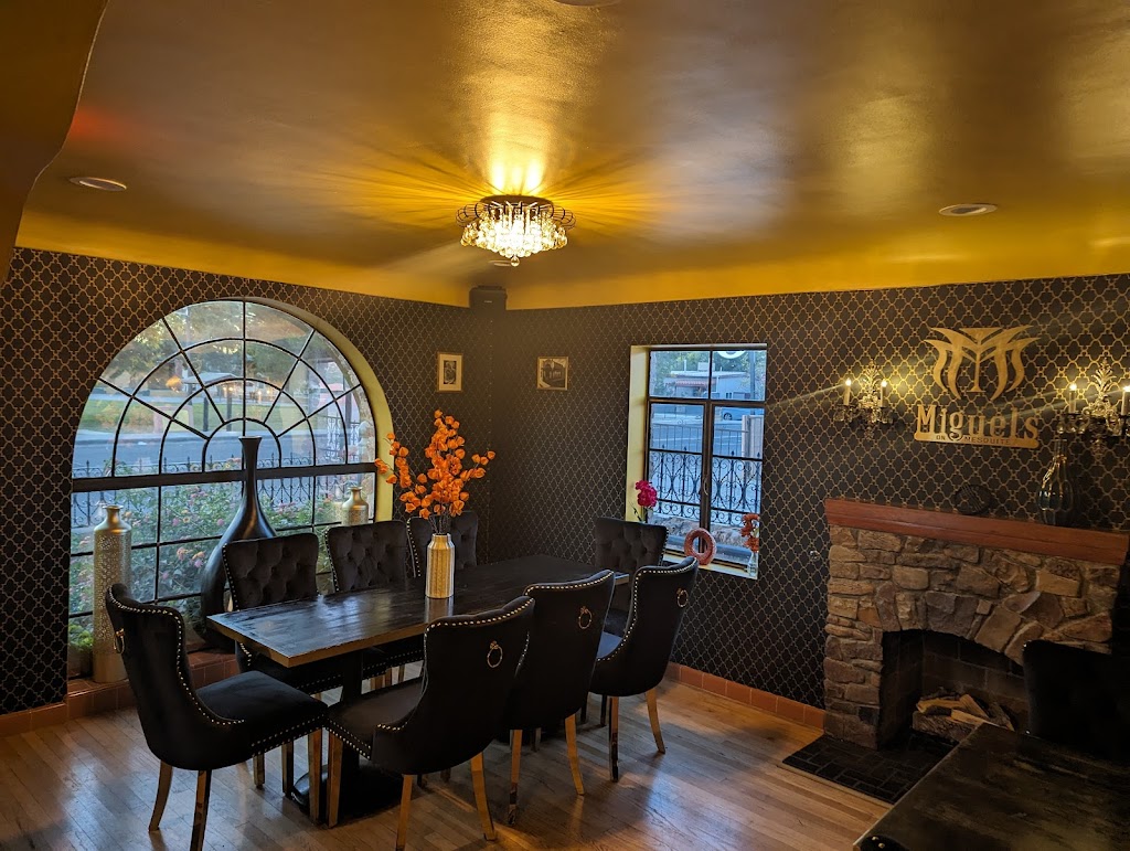 Miguels On Mesquite | restaurant | 118 N Mesquite St, Las Cruces, NM 88001, USA | 5756523832 OR +1 575-652-3832