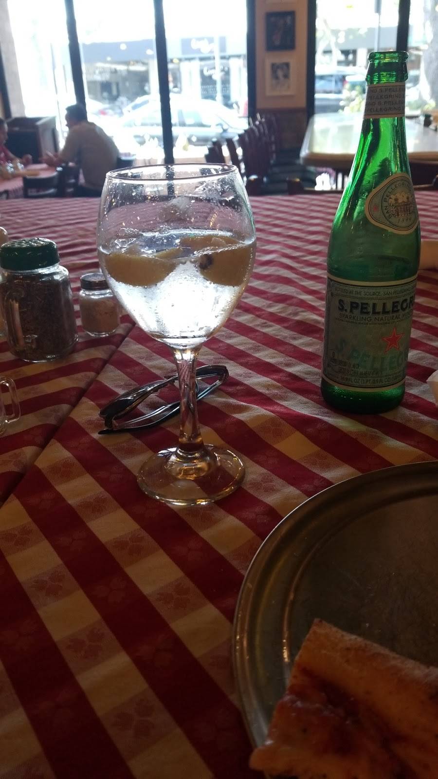 Antonios House of Pizza | restaurant | 528 S Park Ave, Winter Park, FL 32789, USA | 4076367222 OR +1 407-636-7222