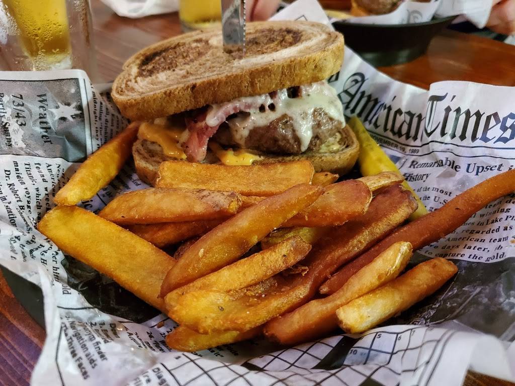 McGraths Burger Shack | restaurant | 800 S Battlefield Blvd Suite 112, Chesapeake, VA 23322, USA | 7573897476 OR +1 757-389-7476