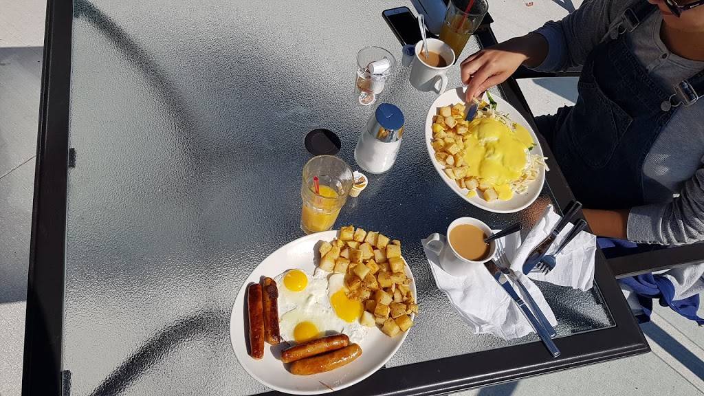 Sunset Grill | restaurant | 1472 Innisfil Beach Rd Unit #5, Innisfil, ON L9S 4J1, Canada | 7054310095 OR +1 705-431-0095