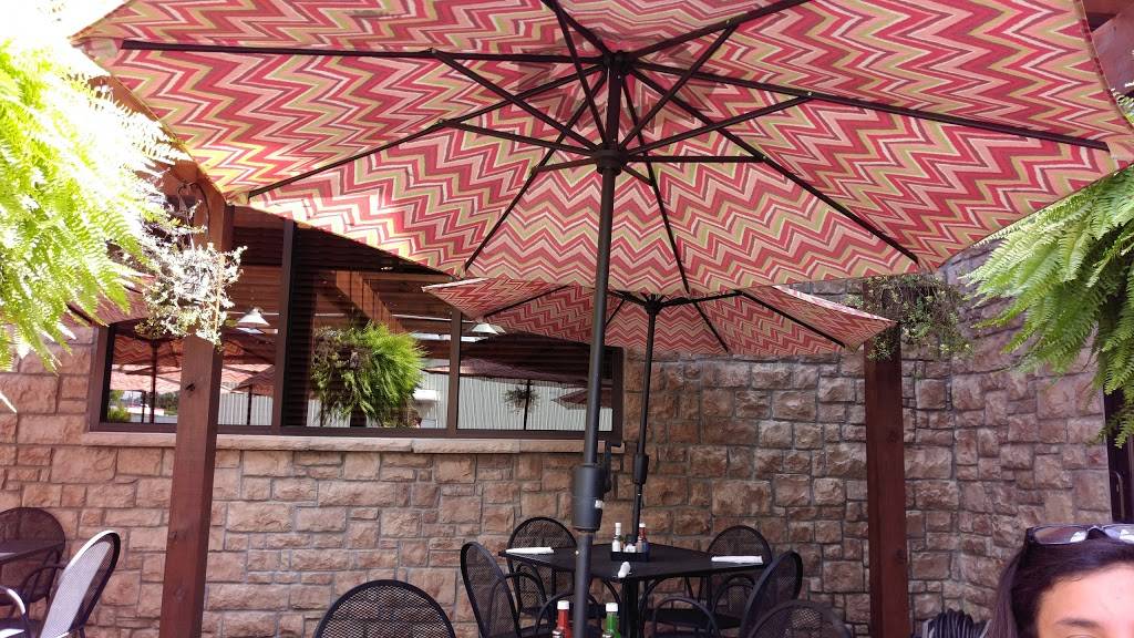 El Caballo Blanco Mexican | restaurant | 419 E 5th St, Connersville, IN 47331, USA | 7658251118 OR +1 765-825-1118