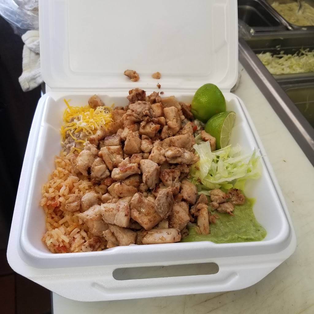 Eribertos Mexican Food | restaurant | 1805 Hacienda Dr, Vista, CA 92081, USA | 7607260665 OR +1 760-726-0665