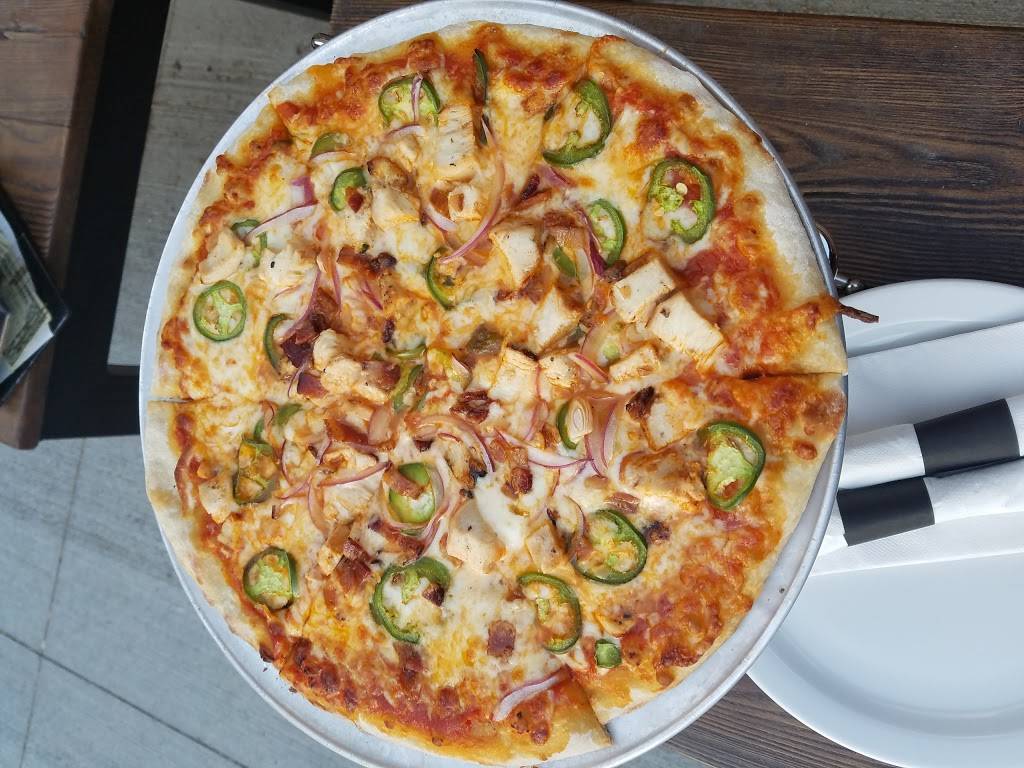 Station Pizzeria | restaurant | 13008 Minnetonka Blvd, Minnetonka, MN 55305, USA | 9524263273 OR +1 952-426-3273