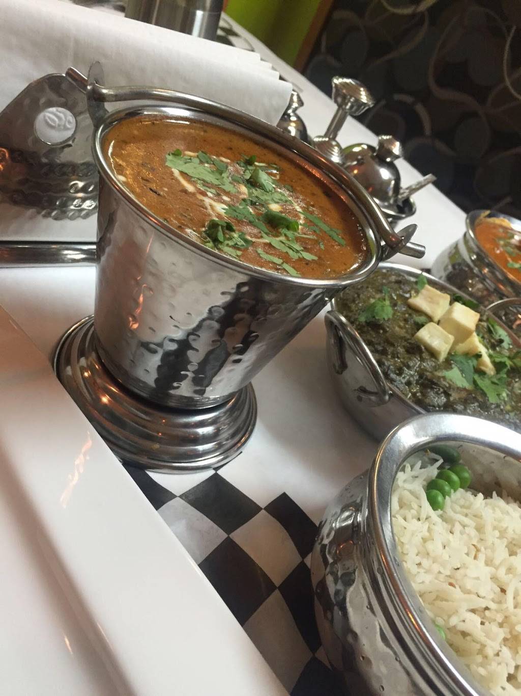 Food Street Indian Restaurant | restaurant | 21545 Jamaica Ave, Jamaica, NY 11428, USA | 7184137002 OR +1 718-413-7002