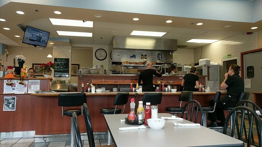 Front Street Diner | restaurant | 1400-1416 W Front St, Monroe, MI 48161, USA | 7343843034 OR +1 734-384-3034
