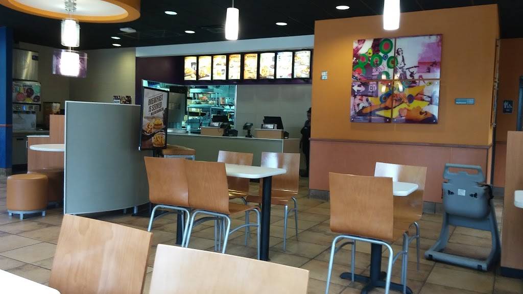 Taco Bell | meal takeaway | 2935 SW 32nd Ave, Miami, FL 33133, USA | 3054470397 OR +1 305-447-0397