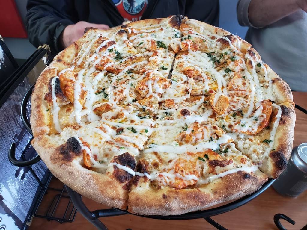 Folinos Wood Fired Pizza | restaurant | 71 S Union St Unit 1, Burlington, VT 05401, USA | 8024483110 OR +1 802-448-3110