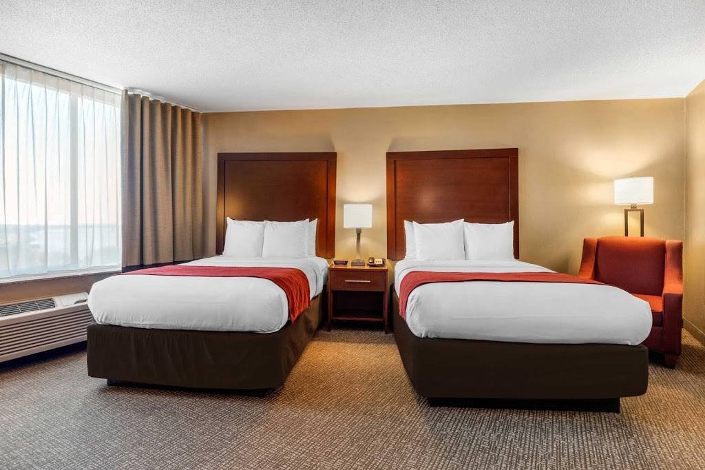 Comfort Inn Memphis Downtown | restaurant | 100 N Front St, Memphis, TN 38103, USA | 9015260583 OR +1 901-526-0583