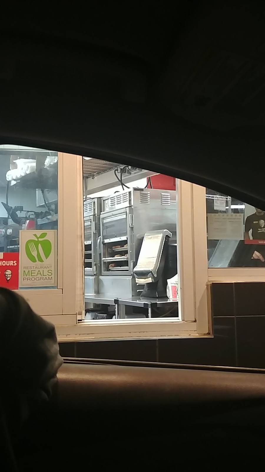 KFC | restaurant | 840 E Vista Way, Vista, CA 92084, USA | 7609411295 OR +1 760-941-1295