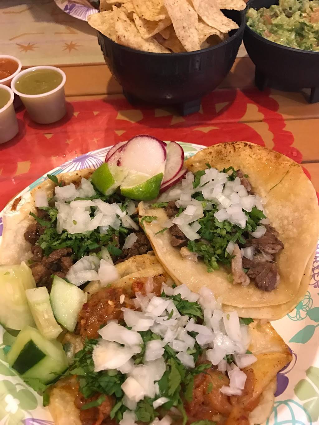 Tacos El Chilango | restaurant | 1119 V St NW, Washington, DC 20009, USA | 2029863030 OR +1 202-986-3030