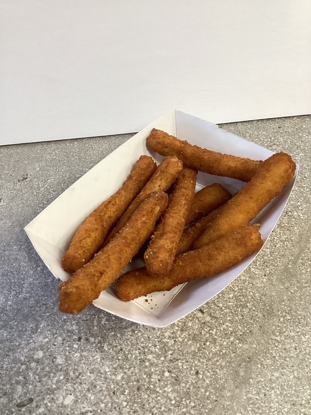 The Reel Outfitters | restaurant | 502 St Mary St, Thibodaux, LA 70301, USA | 9852357475 OR +1 985-235-7475