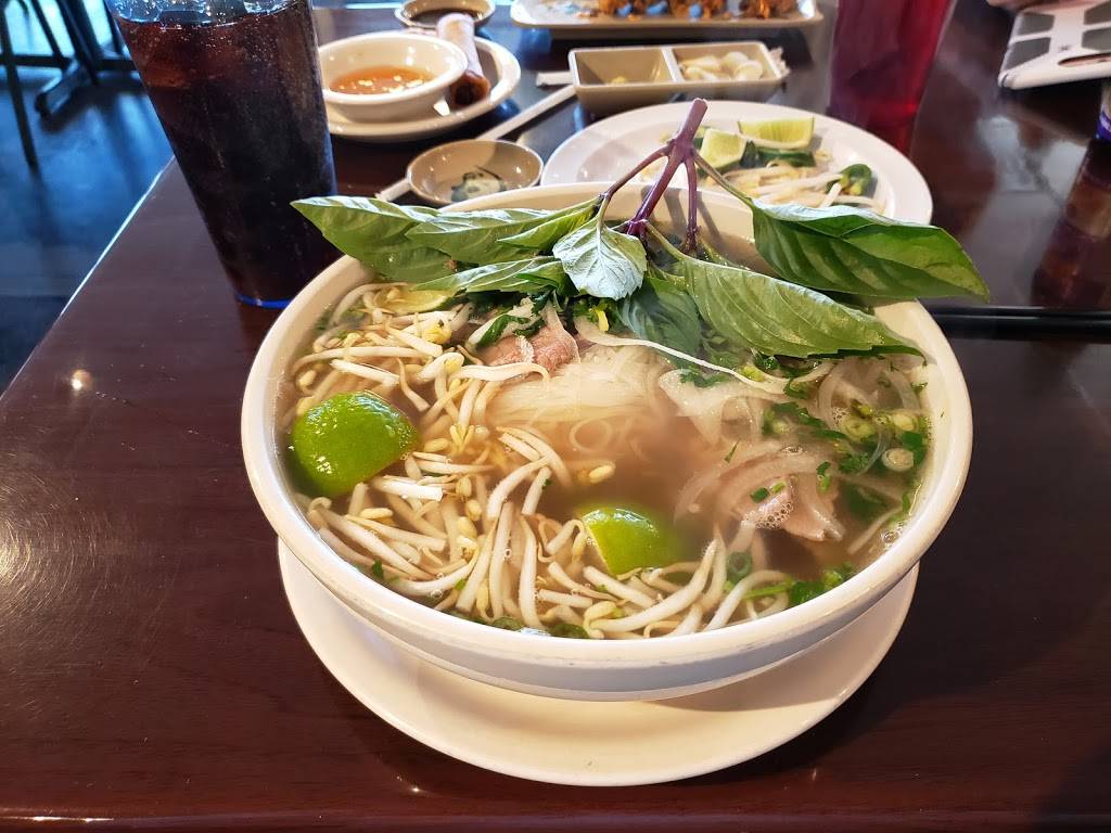 Pho Hieu | restaurant | 1615 S Mustang Rd, Yukon, OK 73099, USA | 4052651220 OR +1 405-265-1220