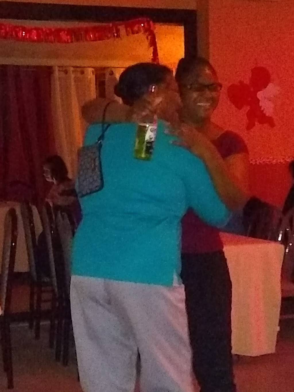 Nova Churrasqueira Restaurant | restaurant | 434 Broadway, Pawtucket, RI 02860, USA | 4013055905 OR +1 401-305-5905